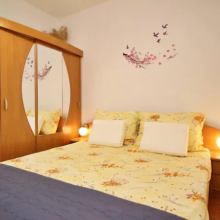 Guest house Renata 3*