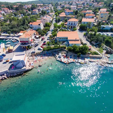 Guest house Renata 3*
